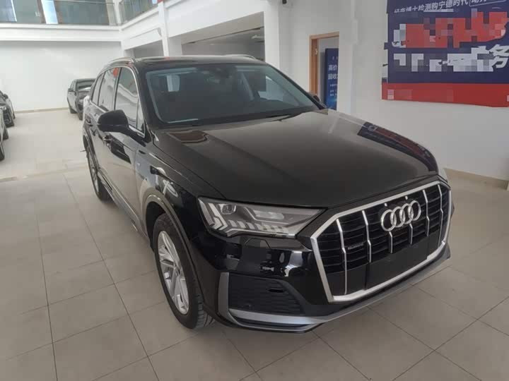 Фото 4 - Audi Q7