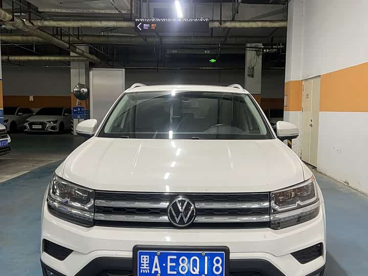 Фото 2 - Volkswagen Tharu