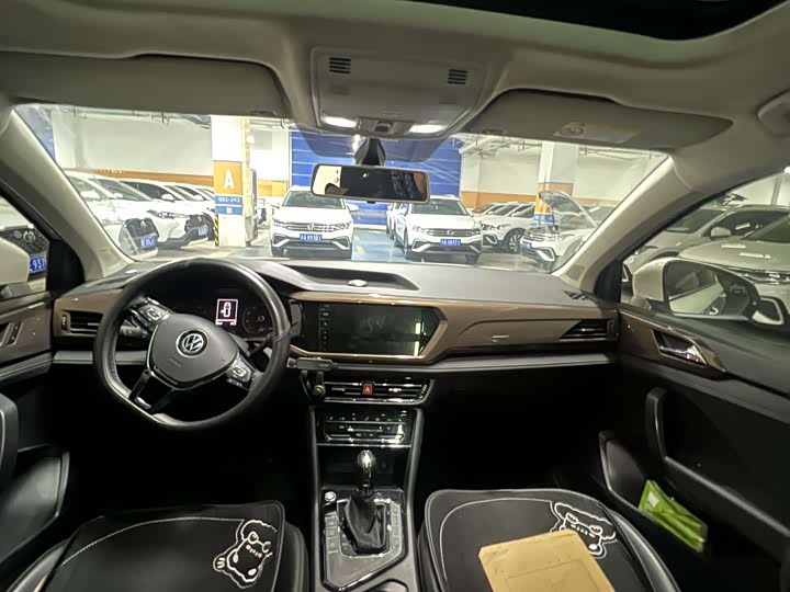 Фото 6 - Volkswagen Tharu