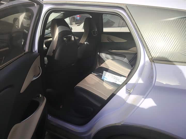 Фото 15 - BYD Dolphin