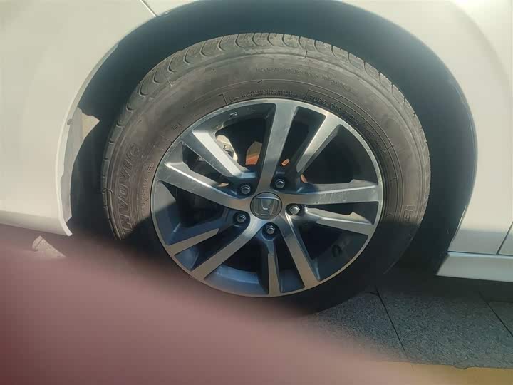 Фото 23 - Honda Civic