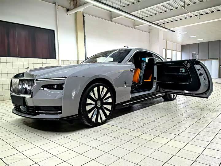 Фото 1 - Rolls-Royce Spectre