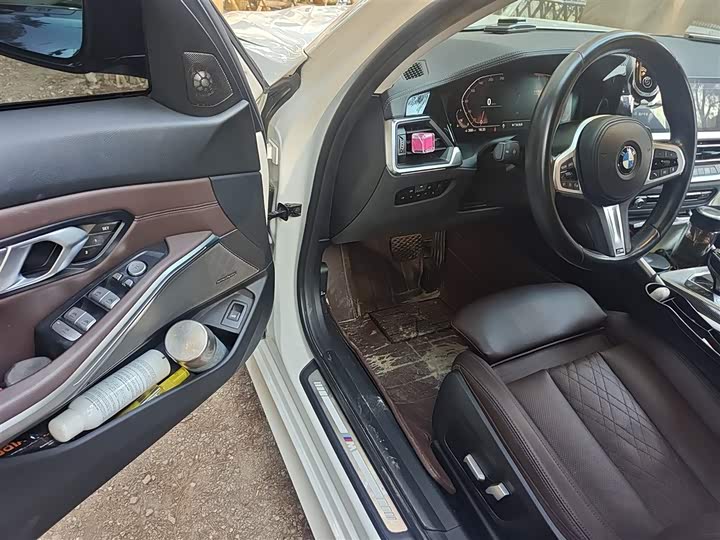 Фото 14 - BMW 3 Series