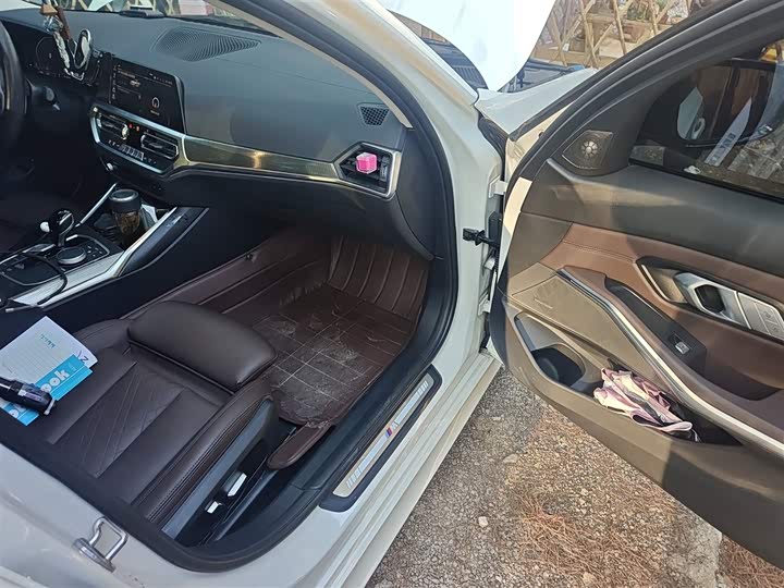 Фото 20 - BMW 3 Series