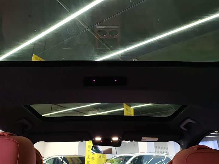 Фото 18 - LiXiang L7