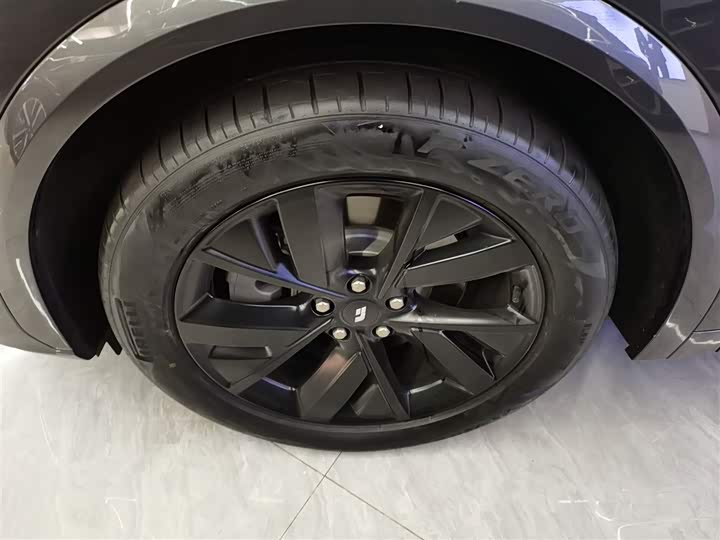 Фото 23 - LiXiang L7