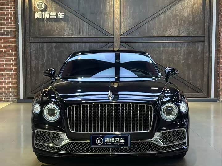 Фото 2 - Bentley Flying Spur
