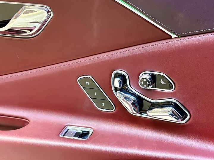 Фото 7 - Bentley Flying Spur