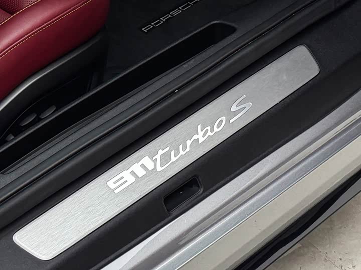 Фото 19 - Porsche 911