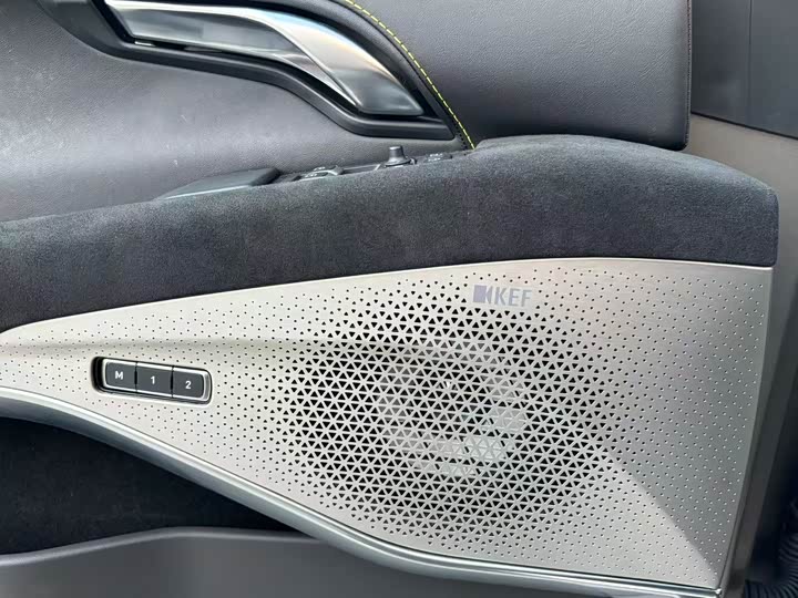 Фото 12 - Lotus Emira