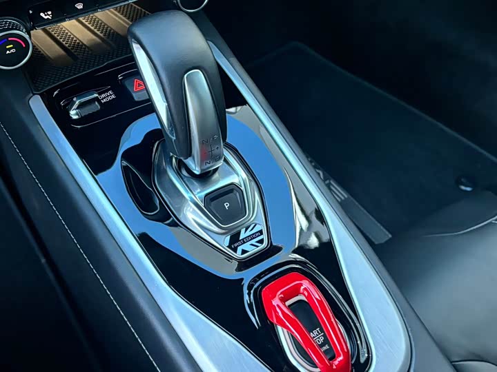 Фото 4 - Lotus Emira