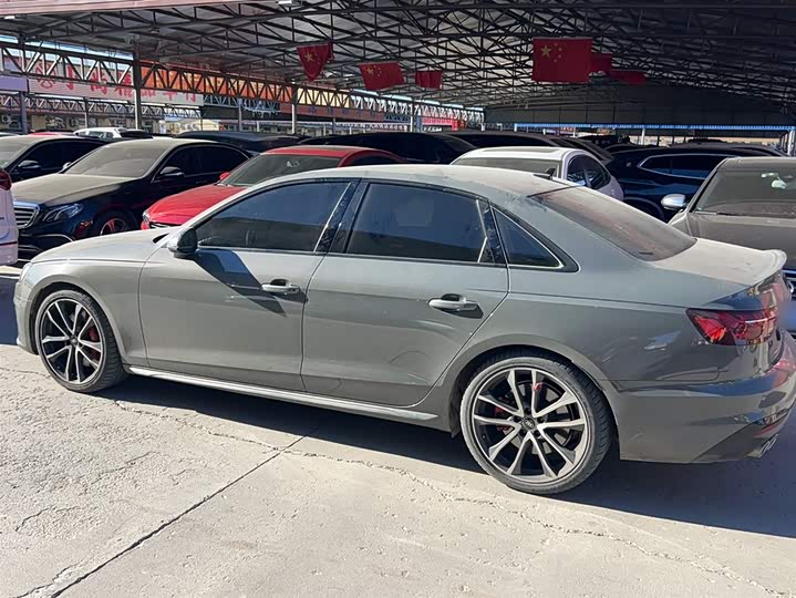 Фото 7 - Audi S4