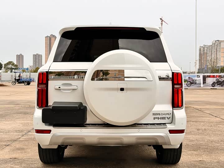 Фото 4 - Tank 500 Hybrid