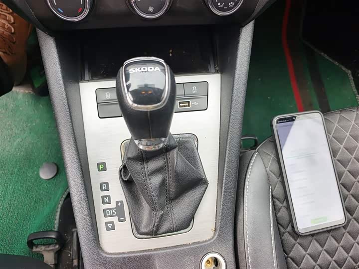 Фото 14 - Skoda Octavia Pro