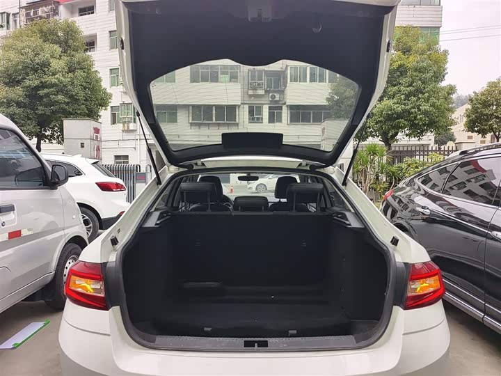 Фото 19 - Skoda Octavia Pro