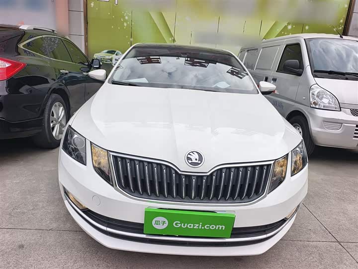 Фото 3 - Skoda Octavia Pro