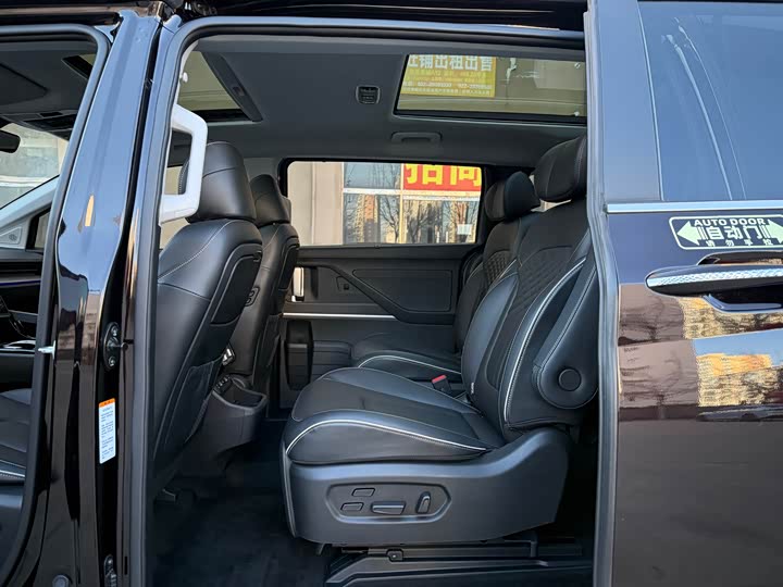 Фото 13 - Hyundai Custo