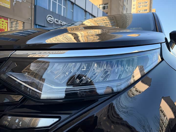 Фото 2 - Hyundai Custo