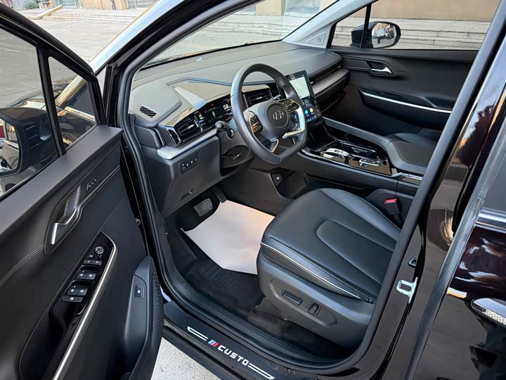 Фото 8 - Hyundai Custo