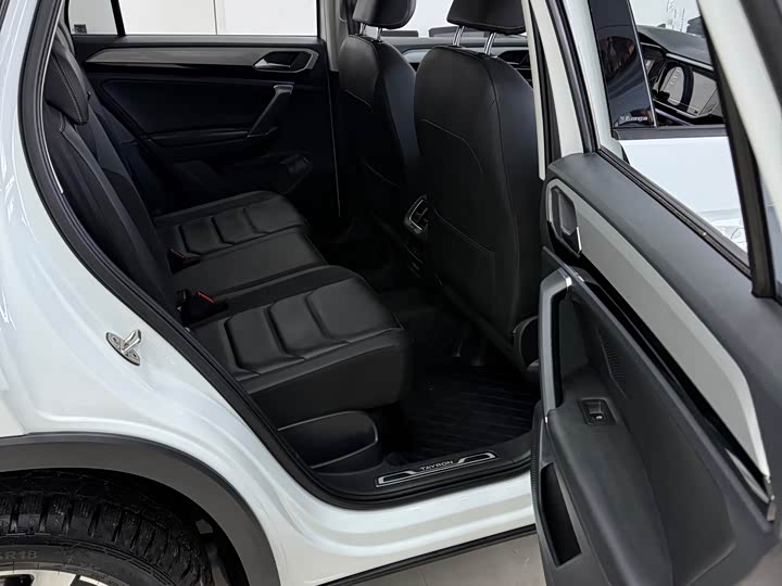 Фото 13 - Volkswagen Tayron