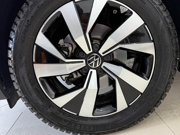 Фото 8 - Volkswagen Tayron