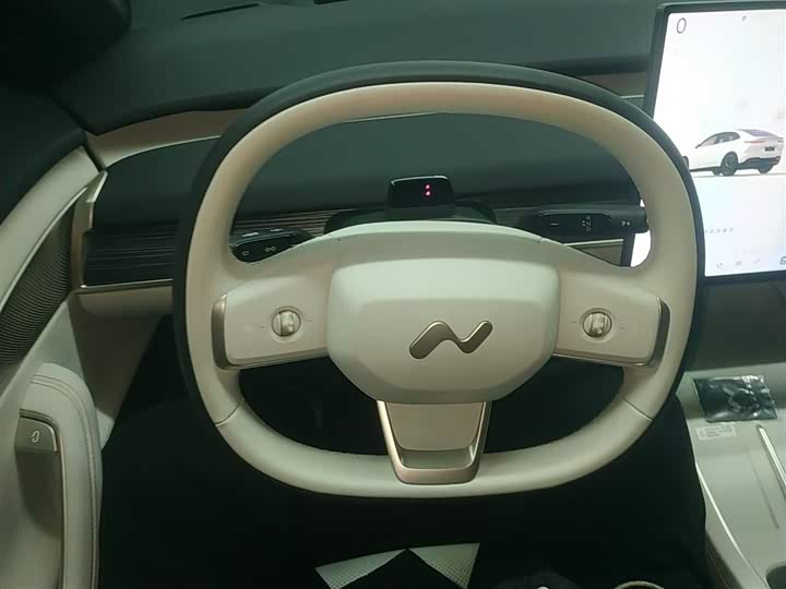 Фото 11 - Nio Onvo L60