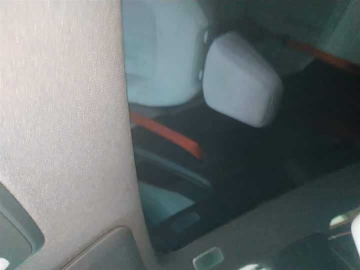 Фото 18 - Nio Onvo L60