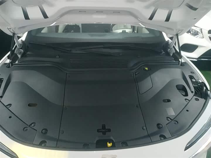 Фото 20 - Nio Onvo L60