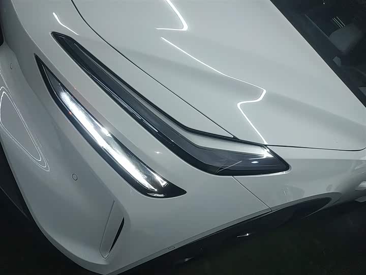 Фото 24 - Nio Onvo L60