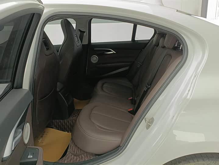 Фото 11 - BMW 1 Series