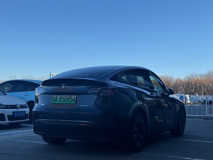 Фото 22 - Tesla Model Y