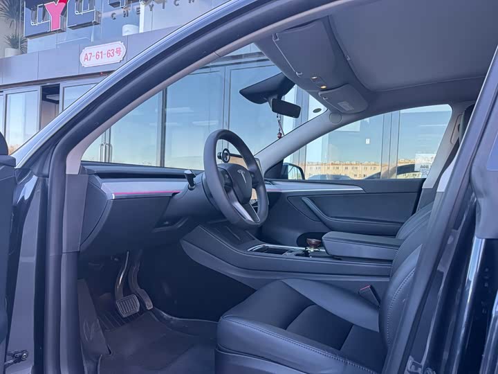 Фото 5 - Tesla Model Y