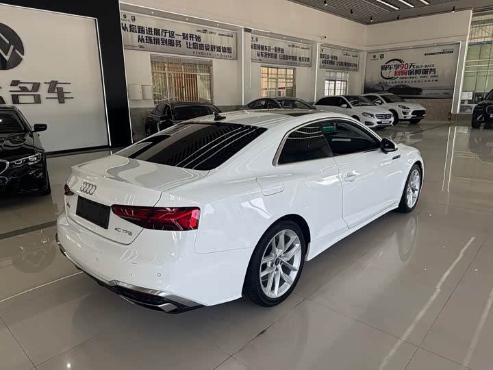 Фото 7 - Audi A5
