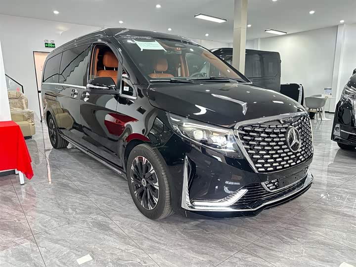 Фото 3 - Mercedes-Benz V-Class