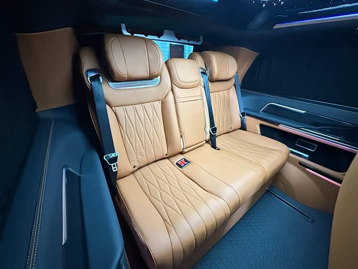 Фото 9 - Mercedes-Benz V-Class