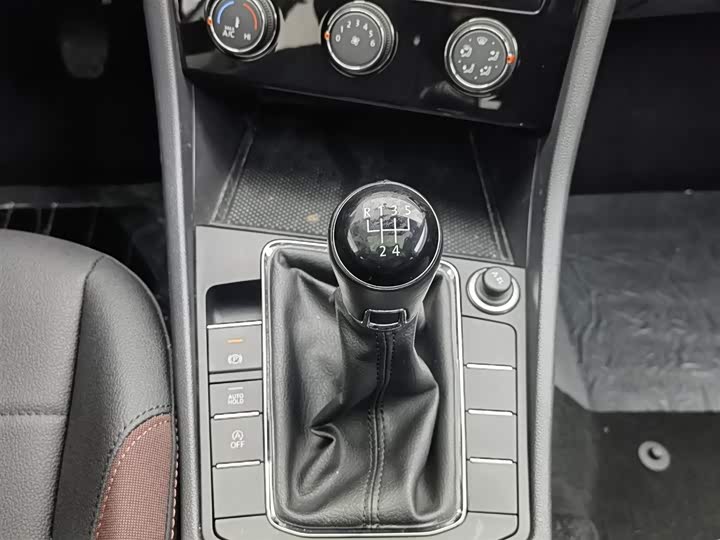 Фото 13 - Volkswagen Bora