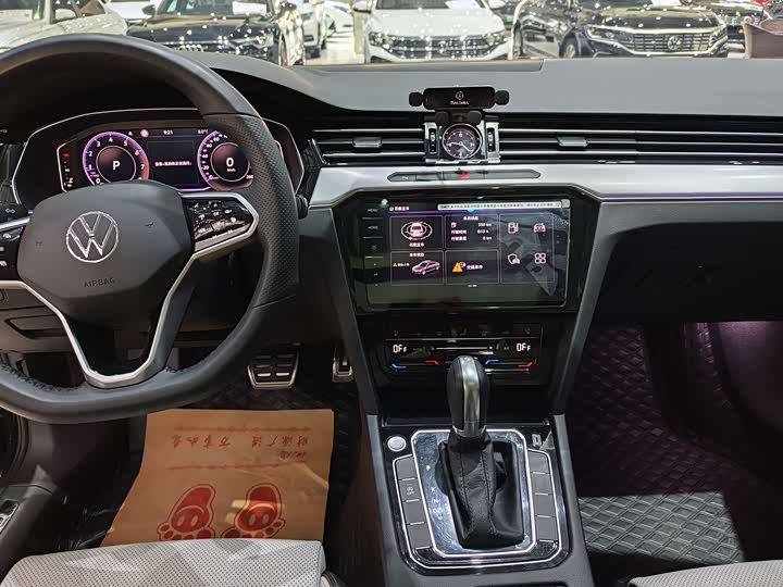 Фото 10 - Volkswagen Magotan