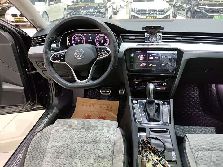 Фото 11 - Volkswagen Magotan