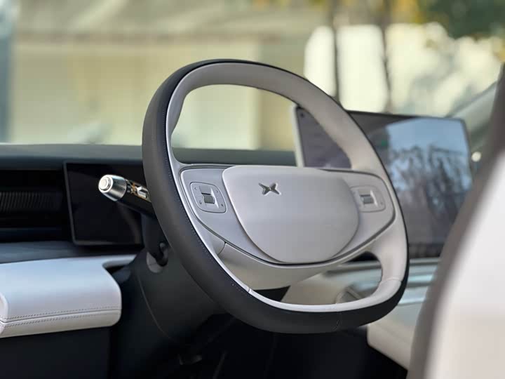 Фото 15 - XPeng X9