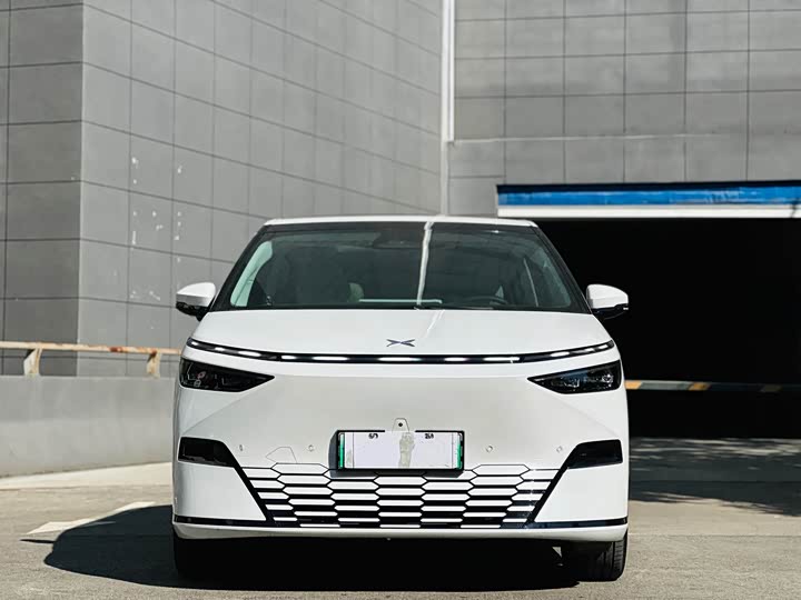 Фото 3 - XPeng X9