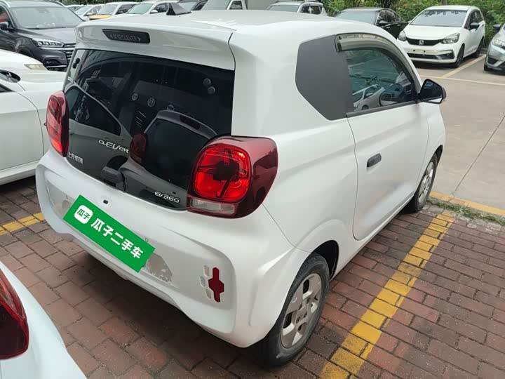 Фото 7 - Roewe Clever