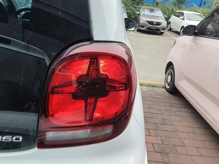 Фото 8 - Roewe Clever