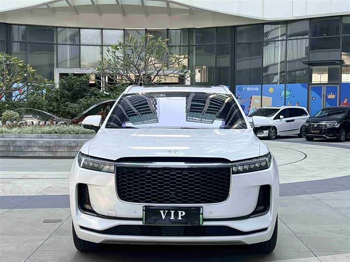 Фото 2 - LiXiang One