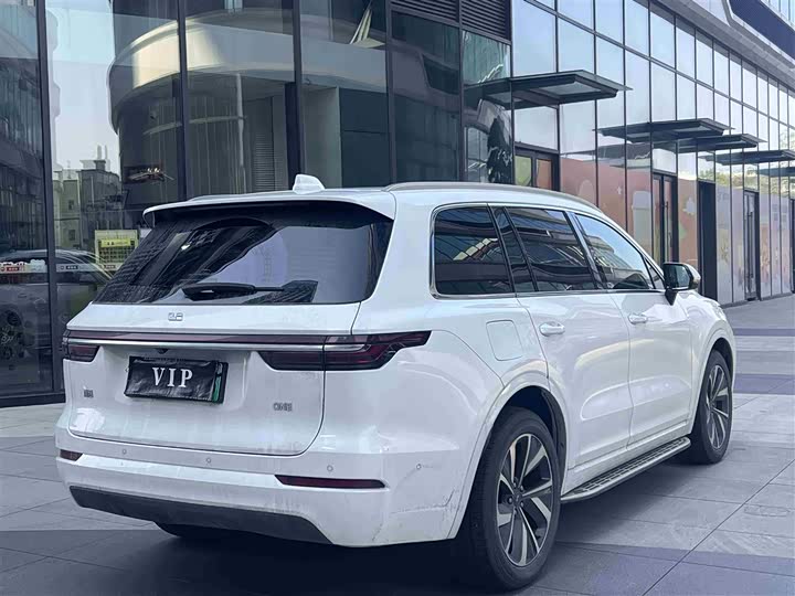 Фото 7 - LiXiang One