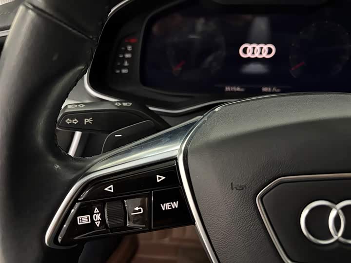 Фото 11 - Audi A7