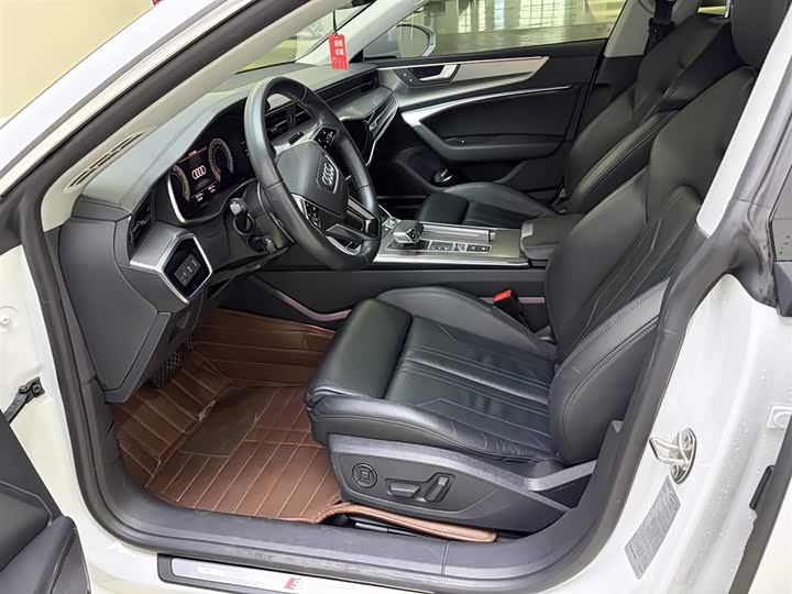 Фото 19 - Audi A7