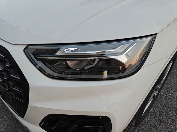 Фото 7 - Audi Q5L