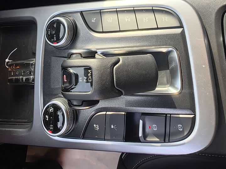 Фото 8 - Tank 300