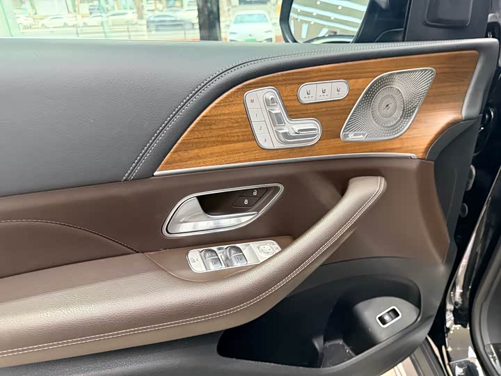 Фото 11 - Mercedes-Benz GLS-Class