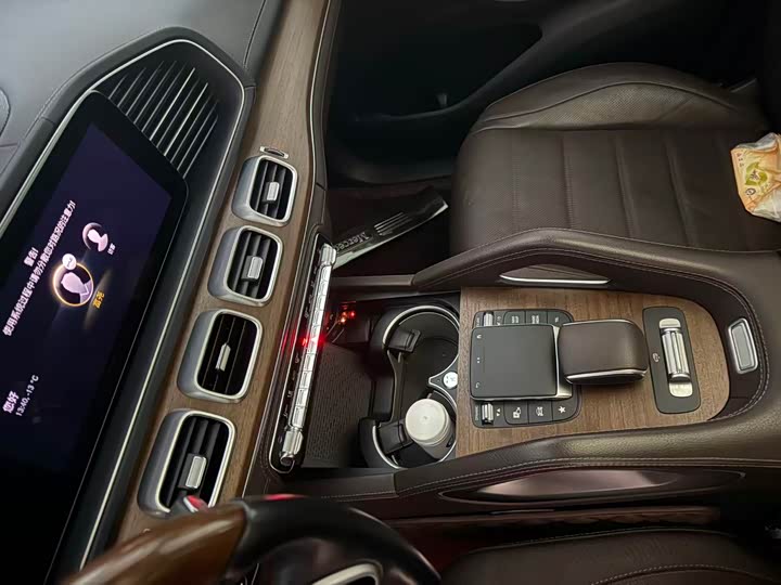 Фото 9 - Mercedes-Benz GLS-Class